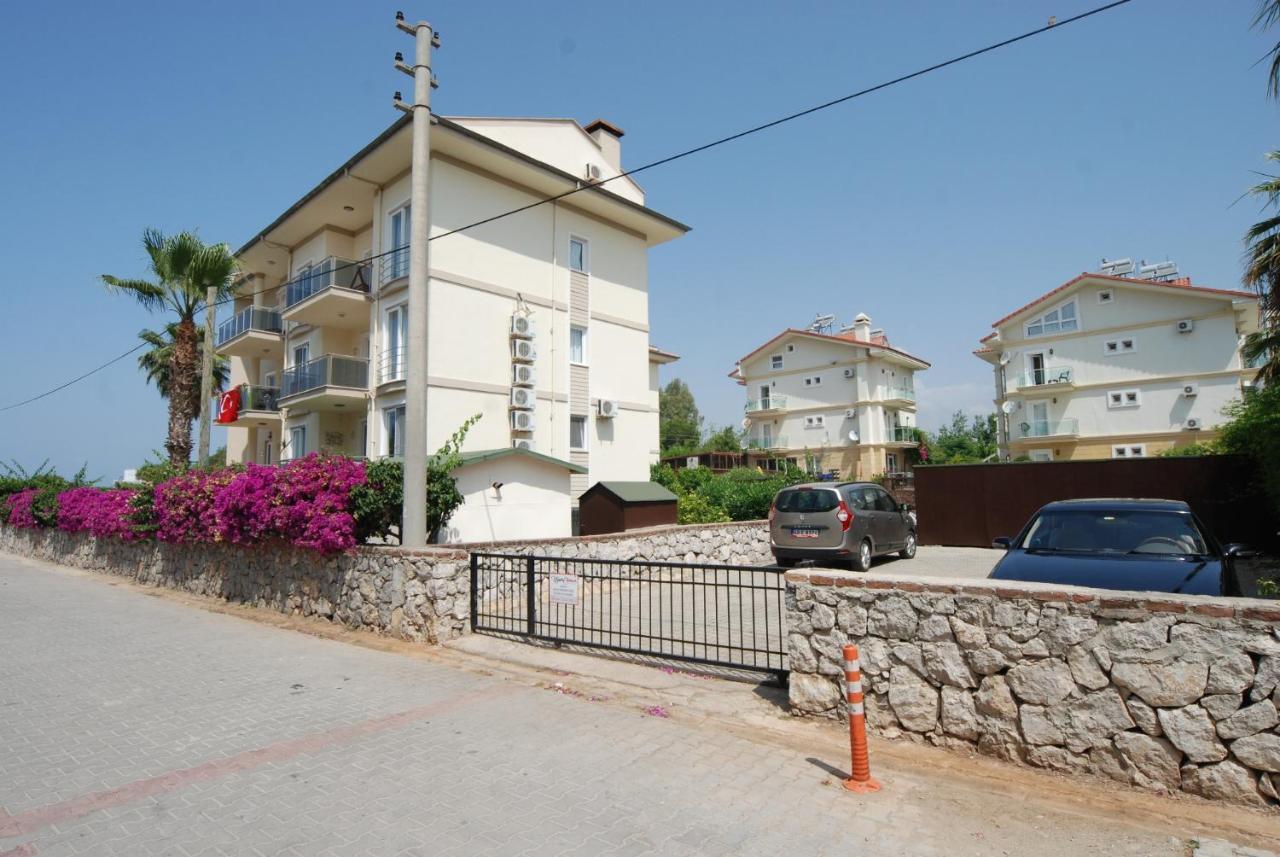 Saros Apartments Calis Beach Fethiye Exterior photo